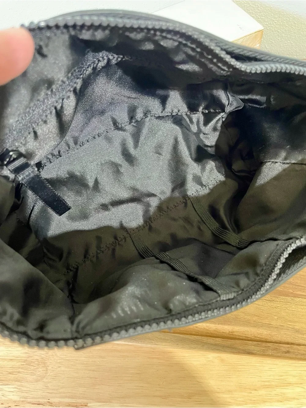 Travel Athleisure Lululemon Black Textured Cosmetic Makeup Pouch Zip Organizer